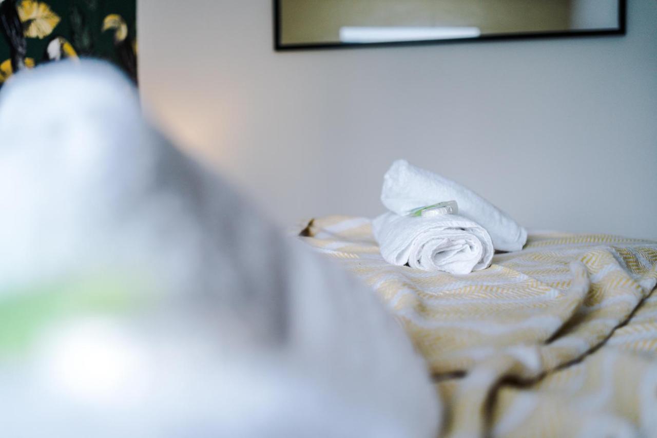 Rest & Recharge At The Station Apartments マンチェスター エクステリア 写真
